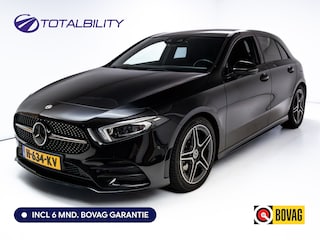 Mercedes-Benz A-klasse 180 Business Solution AMG Night Upgrade | Adaptive-cruise | Navigatie | Stoelverwarming Sfeerverlichting, Live traffic info, All-season, Camera