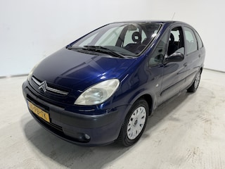 Citroën Xsara Picasso 2.0i-16V Image