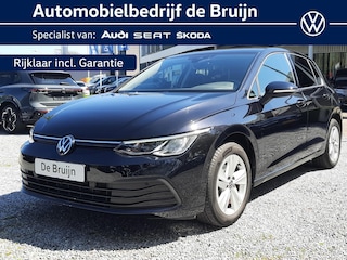 Volkswagen Golf 1.0 eTSI DSG Business (Camera,Ergo,Navi,Carplay)