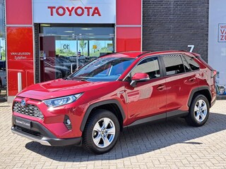 Toyota RAV4 2.5 Hybrid AWD Dynamic ALL SEASON BANDEN TREKHAAK STOELVERWARMING DEALER ONDERHOUDEN