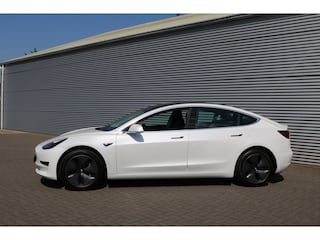 Tesla Model 3 Standard RWD Plus 60 kWh (149.569Km NAP Pano Navi Sportleder Autopilot Camera 18InchLMV)