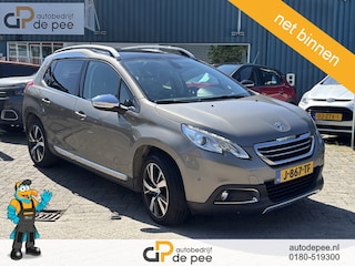 Peugeot 2008 1.2 PureTech Féline GARANTIE/CRUISE/CLIMA/BLUETOOTH/LICHTMETAAL/PANORAMADAK rijklaarprijs!