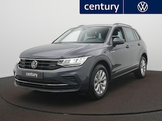 Volkswagen Tiguan 1.4 eHybrid Life Edition Automaat - LED - Camera - Navigatie - ACC - Side Assist - Achterklep elektrisch