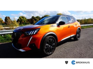 Peugeot 2008 1.2 PureTech GT Pack Elek. Stoel met Massage | Focal | Stoelverwarming | Leder | Camera | LED | 18" Lichtmetaal | Climate | Achteruitrijcamera | Afwijkende dakkleur | Airco (automatisch)