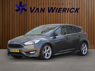 Ford Focus 1.5 St-Line 150PK! | Schuif/kantel dak | Camera | Xenon | Winterpakket | 18-Inch