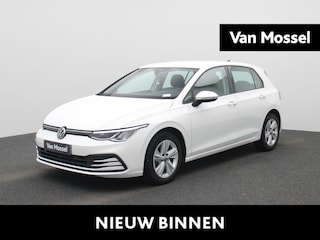 Volkswagen Golf 1.0 eTSI Life | Automaat | Stoel - Stuur Verwarming | Navigatie | Apple CarPlay/ Android Auto | Parkeersensoren | LMV | LED |