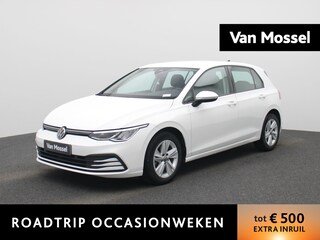 Volkswagen Golf 1.0 eTSI Life | Automaat | Stoel - Stuur Verwarming | Navigatie | Apple CarPlay/ Android Auto | Parkeersensoren | LMV | LED |