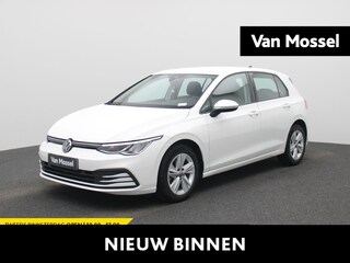 Volkswagen Golf 1.0 eTSI Life | Automaat | Stoel - Stuur Verwarming | Navigatie | Apple CarPlay/ Android Auto | Parkeersensoren | LMV | LED |