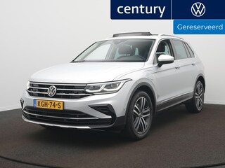 Volkswagen Tiguan 1.4 TSI Ehybrid Automaat - IQ light - Panoramisch schuif-kanteldak - ACC - Navigatie - Camera - Park Assist