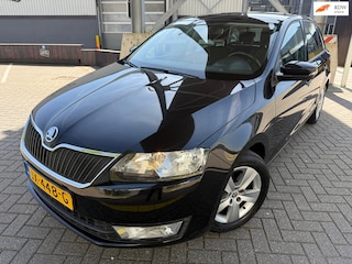 Skoda Rapid Spaceback 1.4 TSI Greentech Style*CRUISE*AIRCO*APK*NAP*PARK SENSOREN*VELGEN*NAVI