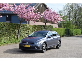 Volkswagen Polo 1.0 TSI Life Nw model NAP Carplay PDC virtueel LED 1e eigenaar