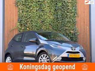 Toyota Aygo 1.0 VVT-i x-clusiv|CAMERA|AIRCO|5DRS|STUUR BEDIENING