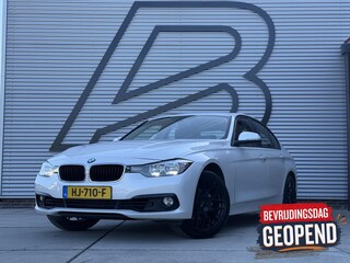 BMW 318i Essential Navi|Clima|Cruise|PDC|Dealer Onderhouden|LM Velgen|N.A.P|APK tot 08-2026