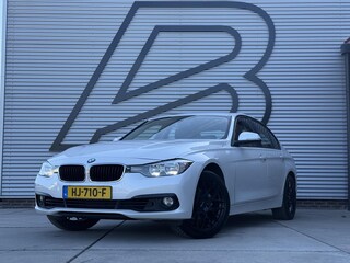 BMW 318i Essential Navi|Clima|Cruise|PDC|Dealer Onderhouden|LM Velgen|N.A.P|APK tot 08-2026