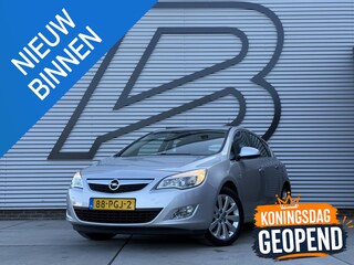 Opel Astra 1.4 Turbo Cosmo 1e Eigenaar|Navi|Clima|Camera|Trekhaak|Cruise|N.A.P|APK tot 04-2027