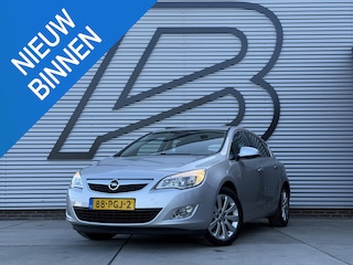 Opel Astra 1.4 Turbo Cosmo 1e Eigenaar|Navi|Clima|Camera|Trekhaak|Cruise|N.A.P|APK tot 04-2027