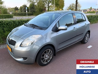 Toyota Yaris 1.3 VVTi Sol Automaat van Oma 1939 1e Eigenaar