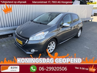Peugeot 208 1.2 PureTech Style Pack Navi, LM, Cruise, PDC --Inruil Mogelijk--