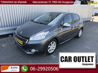 Peugeot 208 1.2 PureTech Style Pack Navi, LM, Cruise, PDC --Inruil Mogelijk--