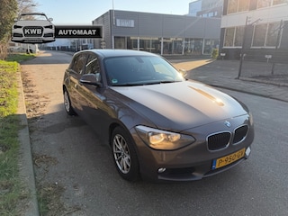 BMW 118i 5Drs Airco Navigatie Automaat Bruin