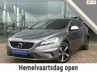 Volvo V40 1.5 T3 Polar+ Sport 152pk Panoramadak / Camera / Stoelverwarming / HK Audio