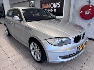 BMW 116i Business Line | Airco | 6-bak | 5 deurs |