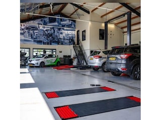 Volvo XC60 2.0 T6 PHEV AWD R-Design