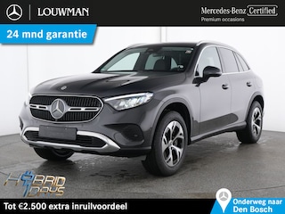 Mercedes-Benz GLC 300 e 4MATIC Plug-In Hybride Trekhaak | Ledkoplampen | Memory Voorstoelen | Stoel en Stuurverwarming | Parkeerpakket met achteruitcamera. Inclusief 24 maanden Mercedes-Benz Certified garantie voor Europa.