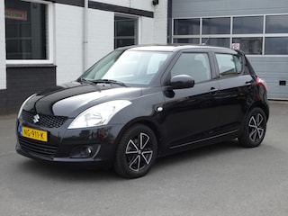 Suzuki Swift 1.2 Exclusive Automatische airco, cruise controle, licht metalen velgen, afneembare trekhaak, automaat, enz.
