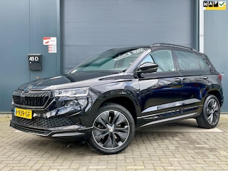 Skoda Karoq 1.5 TSI ACT Sportline Business AUTOMAAT NAP CARPLAY KEYLESS DIGITALDASH CAMERA NAVI BLUETOOTH ACC STUURVERWARMING