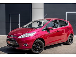 Ford Fiesta 1.25 Titanium Airco|Sensoren|Stoelverwarming!