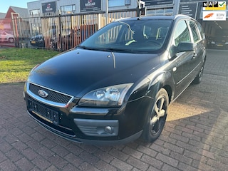 Ford Focus Wagon 1.6-16V Futura
