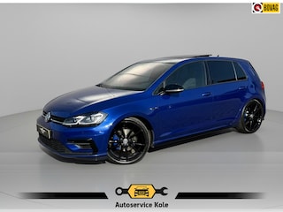 Volkswagen Golf 1.5 TSI Highline R-Line * Panorama * Bearlock * NL Auto * Virtual Cockpit * 19 inch velgen *