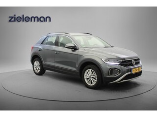 Volkswagen T-Roc 1.5 TSI Life - Carplay, Digitaal Cockpit, Cruise, Afn. Trekhaak