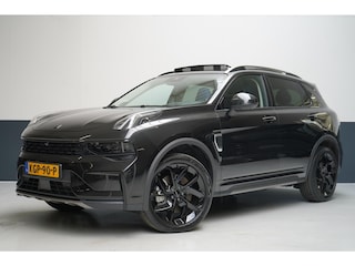 Lynk & Co 01 1.5 | Zwart optiek | Panoramadak | Navigatie | Memory | Apple CarPlay