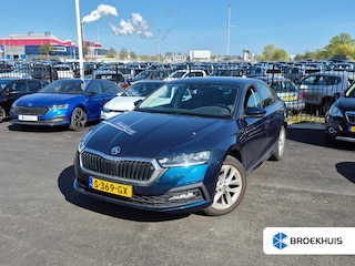 Skoda Octavia 1.0 TSI Business Edition 110 Pk | Trekhaak uitklapbaar | Apple carplay Android auto | Cruise control adaptief | Parkeersensoren | Keyless | Navigatie | 17"LMV