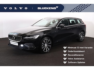 Volvo V60 T6 Recharge AWD Essential Bright - IntelliSafe Assist & Surround - Parkeercamera achter - Verwarmde voorstoelen, stuur & achterbank - Parkeersensoren voor & achter - Inklapbare trekhaak - 18' LMV