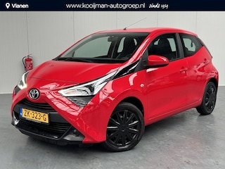 Toyota Aygo 1.0 VVT-i x-play limited Dealer onderhouden, Apple Carplay & Trekhaak!