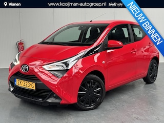 Toyota Aygo 1.0 VVT-i x-play limited Dealer onderhouden, Apple Carplay & Trekhaak!