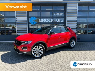 Volkswagen T-Roc 1.5 TSI 150 pk Sport | Trekhaak | Climatronic | Navigatie |
