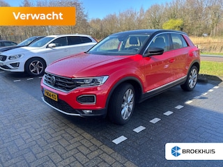 Volkswagen T-Roc 1.5 TSI 150 pk Sport | Trekhaak | Climatronic | Navigatie |