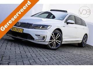 Volkswagen Passat Variant 1.4 TSI GTE Connected Series Plus Panorama Trekhaak