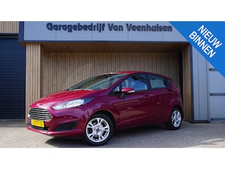 Ford Fiesta 1.0 65pk 5Drs Style Airco Navi Trekhaak 15inch LM Bluetooth *DIS.RIEM V.V.* NL auto 97107km!