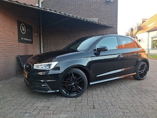 Audi A1 Sportback 1.0 TFSI Sport S-Line 95PK Navigatie / Led Verlichting / Bluetooth / Cruise Controle / Parkeer Sensoren /