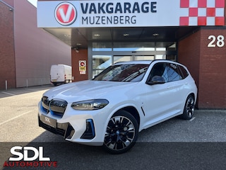 BMW iX3 High Executive M Sport Shadow Line 80 kWh // HUD-DISPLAY // SCHUIF-KANTELDAK // LEDER+ELEK. STOELEN // HARMAN&KARDON AUDIO // ELEK. KLEP// ADAPT. CRUISE // KEYLESS // 360 CAMERA //