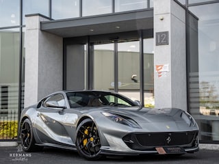 Ferrari 812 6.5 V12 HELE / Lift / Passenger / Daytona / Alcantara / Carbon