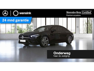 Mercedes-Benz CLA 250 e Premium Plus | AMG | Night | Trekhaak | Panoramadak | Widescreen | Sfeerverlichting | Stoelverwarming |