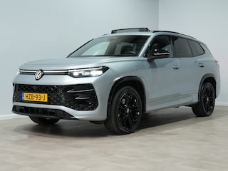 Volkswagen Tayron 1.5 eHybrid R-Line Ed. | Trekhaak | Panorama | Black-Style | IQ.Drive | 20"lm