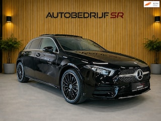 Mercedes-Benz A-klasse 250 e AMG Line Panoramadak! PDC! AMG Pakket! PDC! Weinig KM! Plug in Hybride