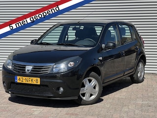Dacia Sandero 1.2 Blackline | Nieuw Binnen! | Rijklaar | Trekhaak | Airco